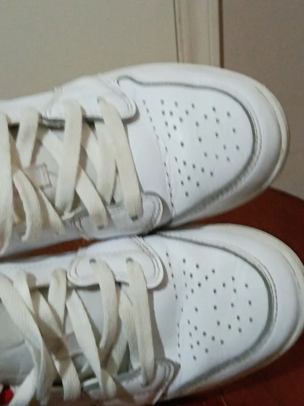 Excellent Condition Jordan 1 Low White Gym Red - 553560-164 Size 5.5Y Youth Kids